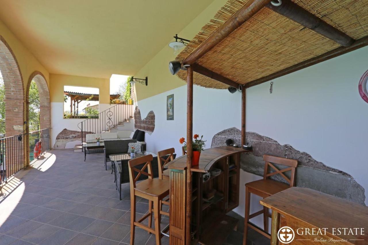 Lo Scricciolo Apartment Montecastelli Pisano Exterior photo